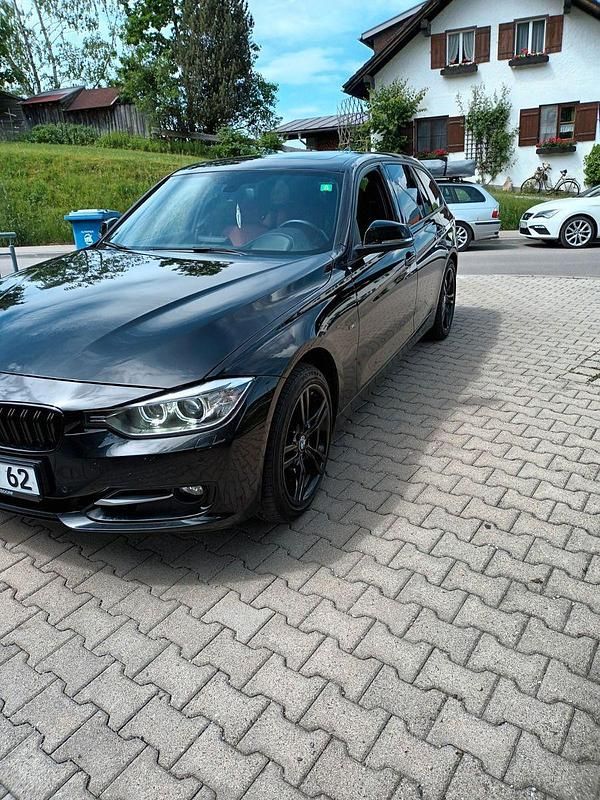 Gebraucht BMW 320 Sport Line 184 PS (135 kW) 2014 Kombi