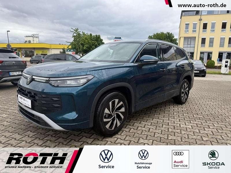 Nightshade blue metallic Neu 2025 VW Tayron SUV | 43.990 € - Bild 1/4
