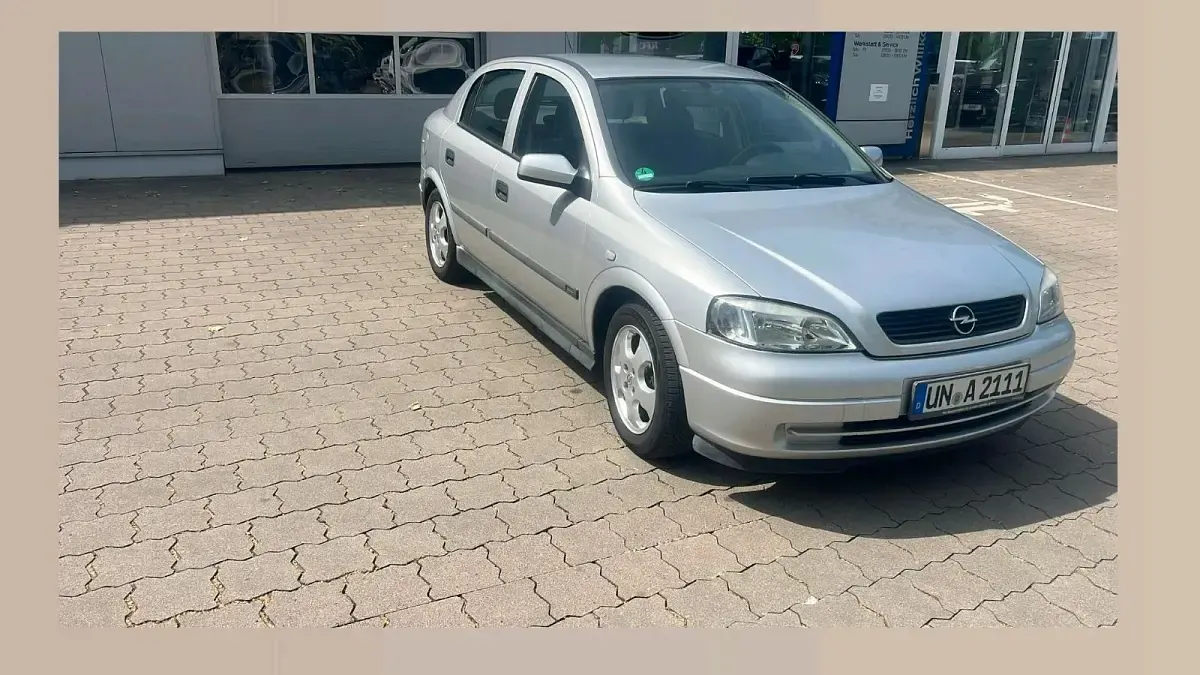 Gebraucht Opel Astra 101 PS (74 kW) 2001 Silber Kleinwagen