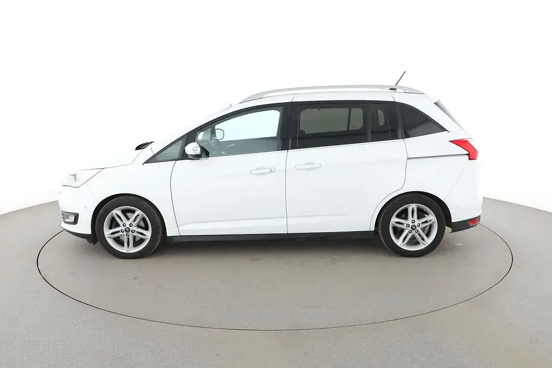 Używany Ford Grand C-Max Titanium 101 KM (74 kW) 2019 Biały Minivan