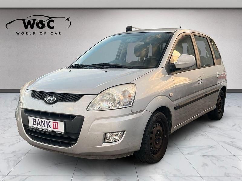 Silber Gebraucht 2009 Hyundai Matrix Comfort Van / Kleinbus | 4.990 € - Bild 1/4