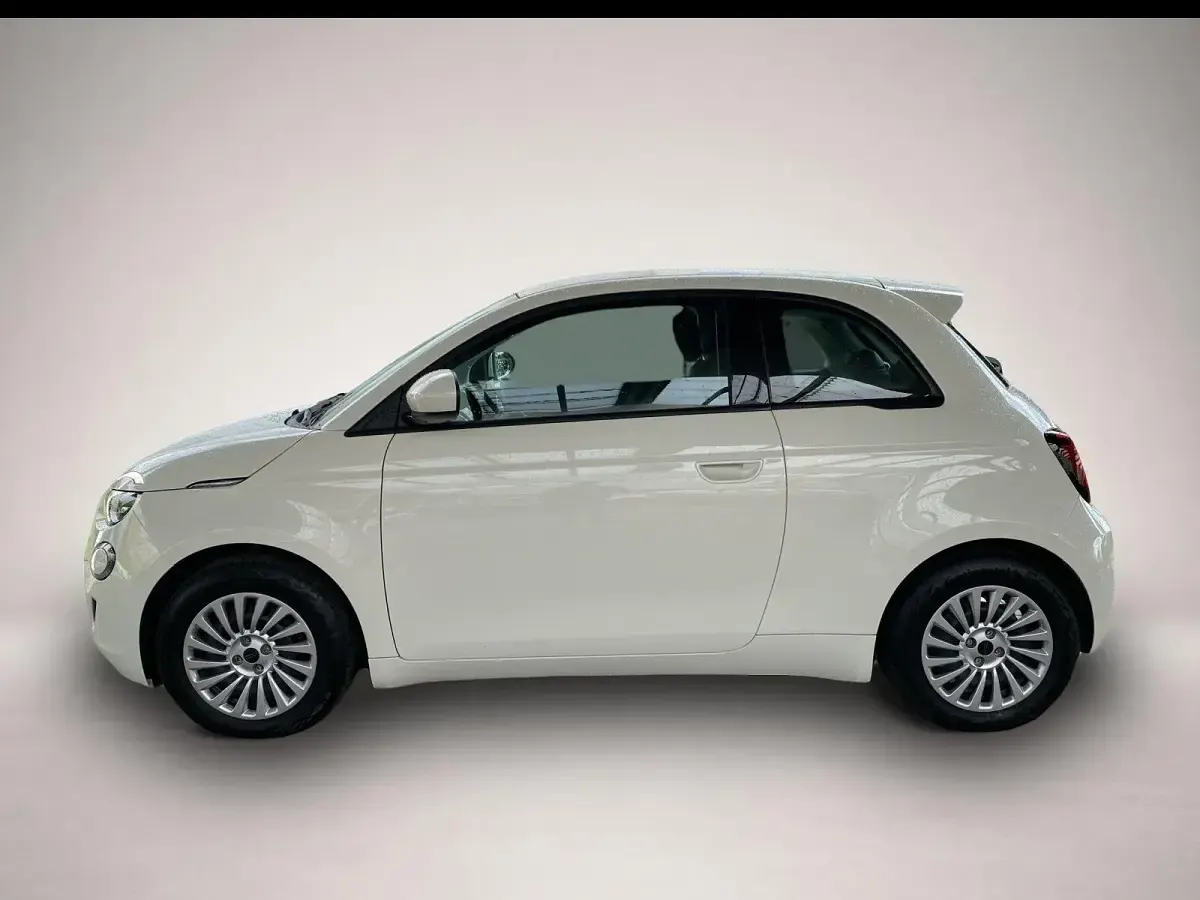 Gebraucht Fiat 500e 86 kW (118 PS) 2023 Manufacturer Limousine