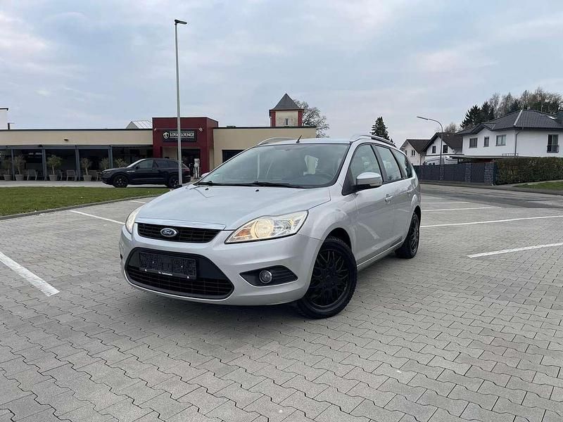 Gebraucht Ford Focus 101 PS (74 kW) 2009 Silber Kombi