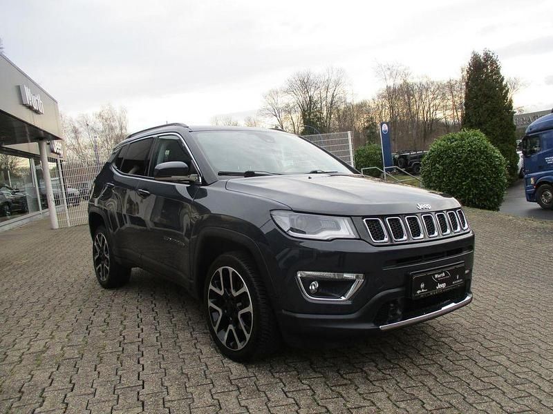 Gebraucht Jeep Compass Limited 170 PS (125 kW) 2019 Grau SUV