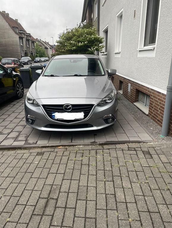 Silber Gebraucht 2014 Mazda 3 Center-Line Limousine | 10.500 € (Fairer Preis) - Bild 1/4
