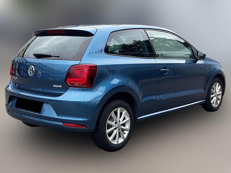 Gebraucht VW Polo LOUNGE 75 PS (55 kW) 2016 Blau Kleinwagen