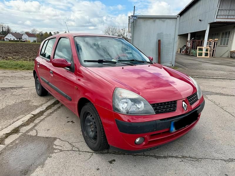 Gebraucht Renault Clio II 75 PS (55 kW) 2001 Rot Kleinwagen