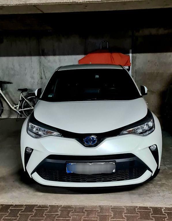 Weiß Gebraucht 2021 Toyota C-HR Team SUV | 22.400 € (Fairer Preis) - Bild 1/4