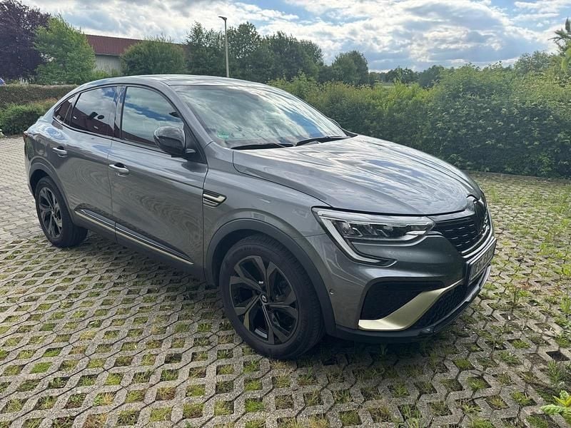 Gebraucht Renault Arkana Engineered 143 PS (105 kW) 2022 Grau SUV