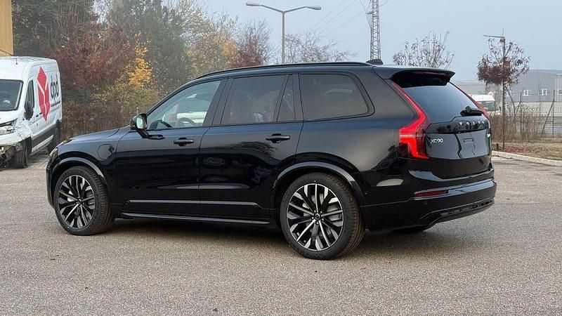 Neu Volvo XC90 Ultra 310 PS (228 kW) 2025 Schwarz SUV