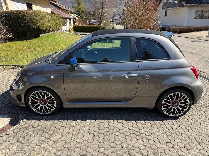 Gebraucht Abarth 595C 165 PS (121 kW) 2022 Grau Cabrio