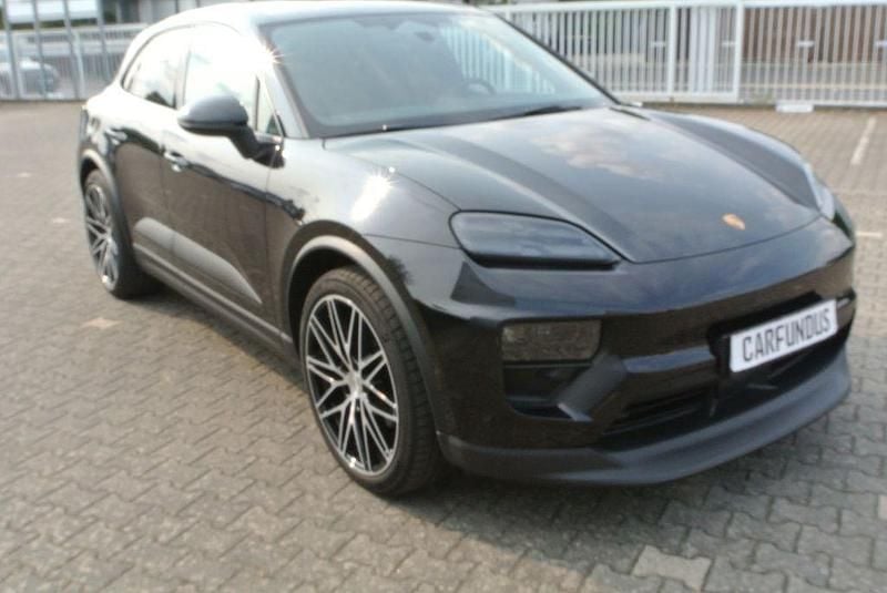 Gebraucht 2025 Porsche Macan 4 Electric SUV | 89.888 € (Superpreis) - Bild 1/4