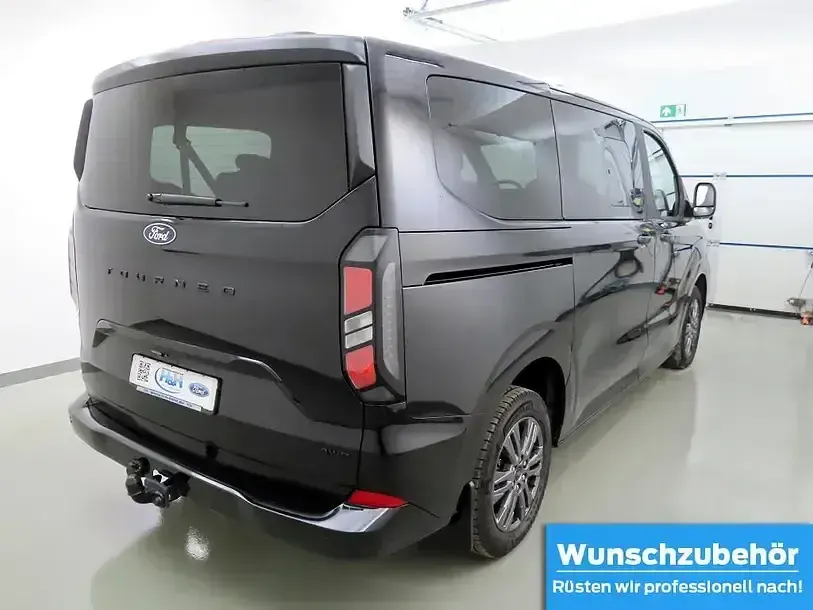 Gebraucht Ford Tourneo Custom Titanium 2025 Schwarz Van