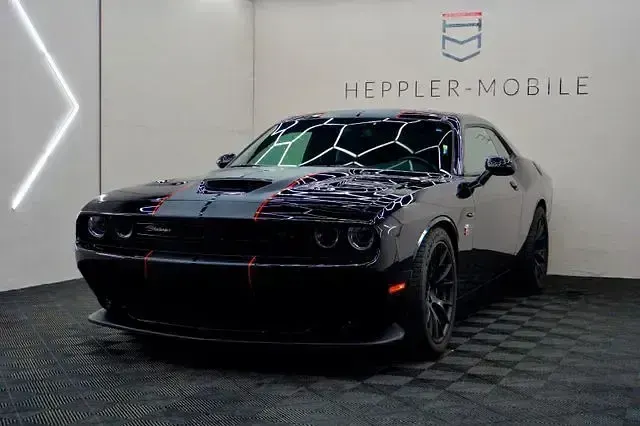 Second-hand Dodge Challenger 492 CP (361 kW) 2019 Negru Coupe