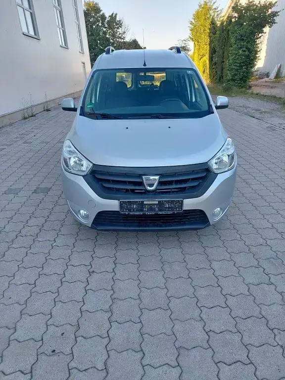 Gebraucht Dacia Dokker Lauréate 75 PS (55 kW) 2015 Silber Van / Kleinbus