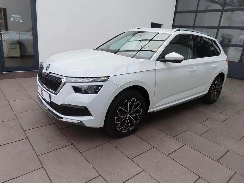 Weiß Gebraucht 2020 Skoda Kamiq SUV | 12.985 € (Guter Preis) - Bild 1/4