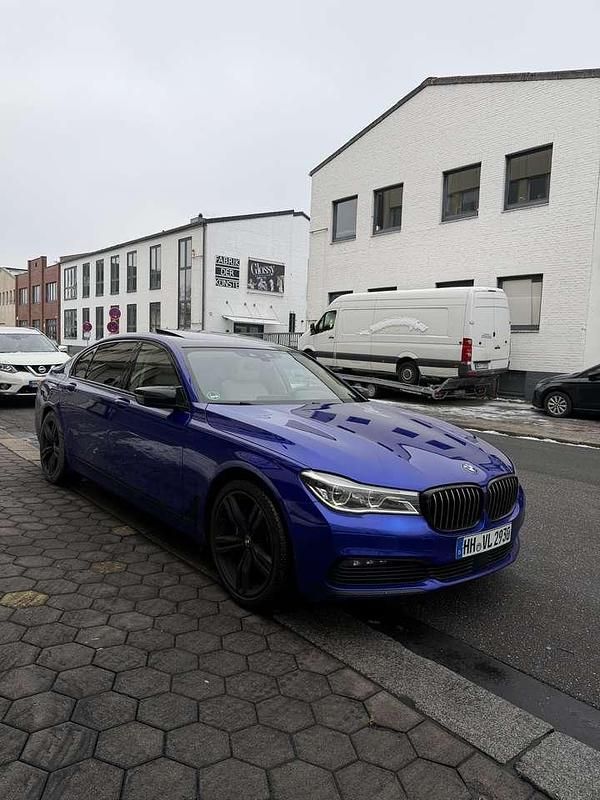 Gebraucht BMW 730L 265 PS (194 kW) 2016 Limousine