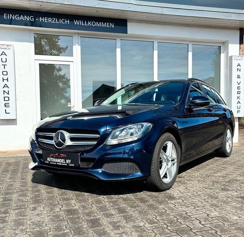 Gebraucht Mercedes C220 170 PS (125 kW) 2016 Blau Kombi