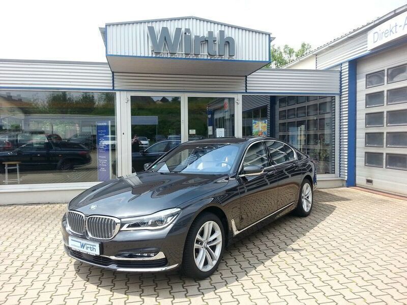 Grau Gebraucht 2015 BMW 730 Limousine | 30.990 € (Etwas zu teuer) - Bild 1/4