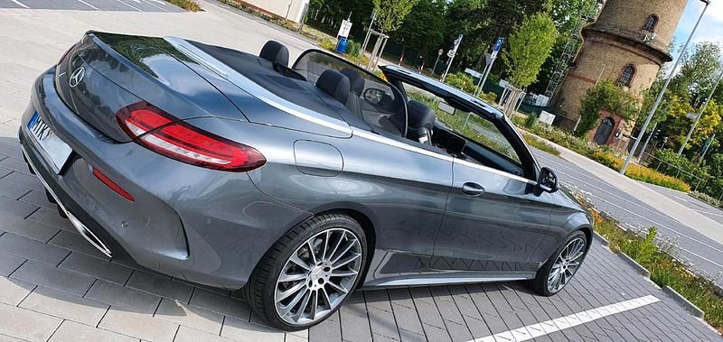 Grau Gebraucht 2018 Mercedes C300 AMG line Cabrio | 34.500 € (Fairer Preis) - Bild 1/4
