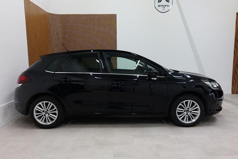 Gebraucht Citroën C4 PureTech 110 PS (80 kW) 2017 Schwarz Limousine