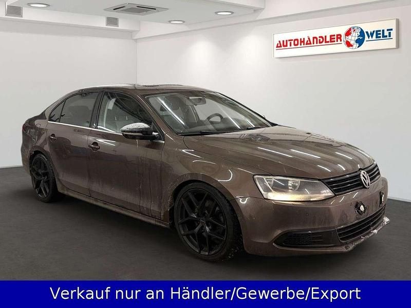Gebraucht VW Jetta Highline 200 PS (147 kW) 2013 Braun Limousine