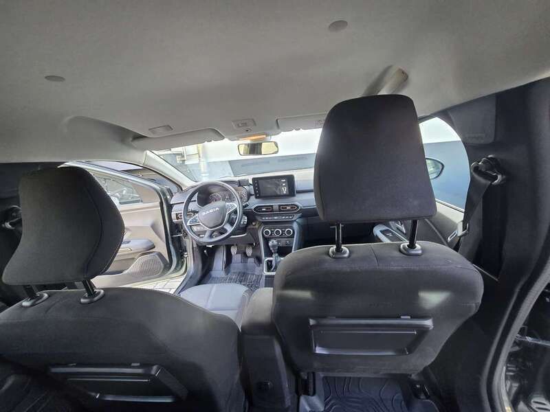 Gebraucht 2023 Dacia Jogger Extreme Van / Kleinbus | 21.950 € (Fairer Preis) - Bild 1/4