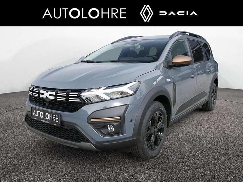 Schiefergrau Gebraucht 2024 Dacia Jogger Extreme Van / Kleinbus | 22.380 € (Fairer Preis) - Bild 1/4