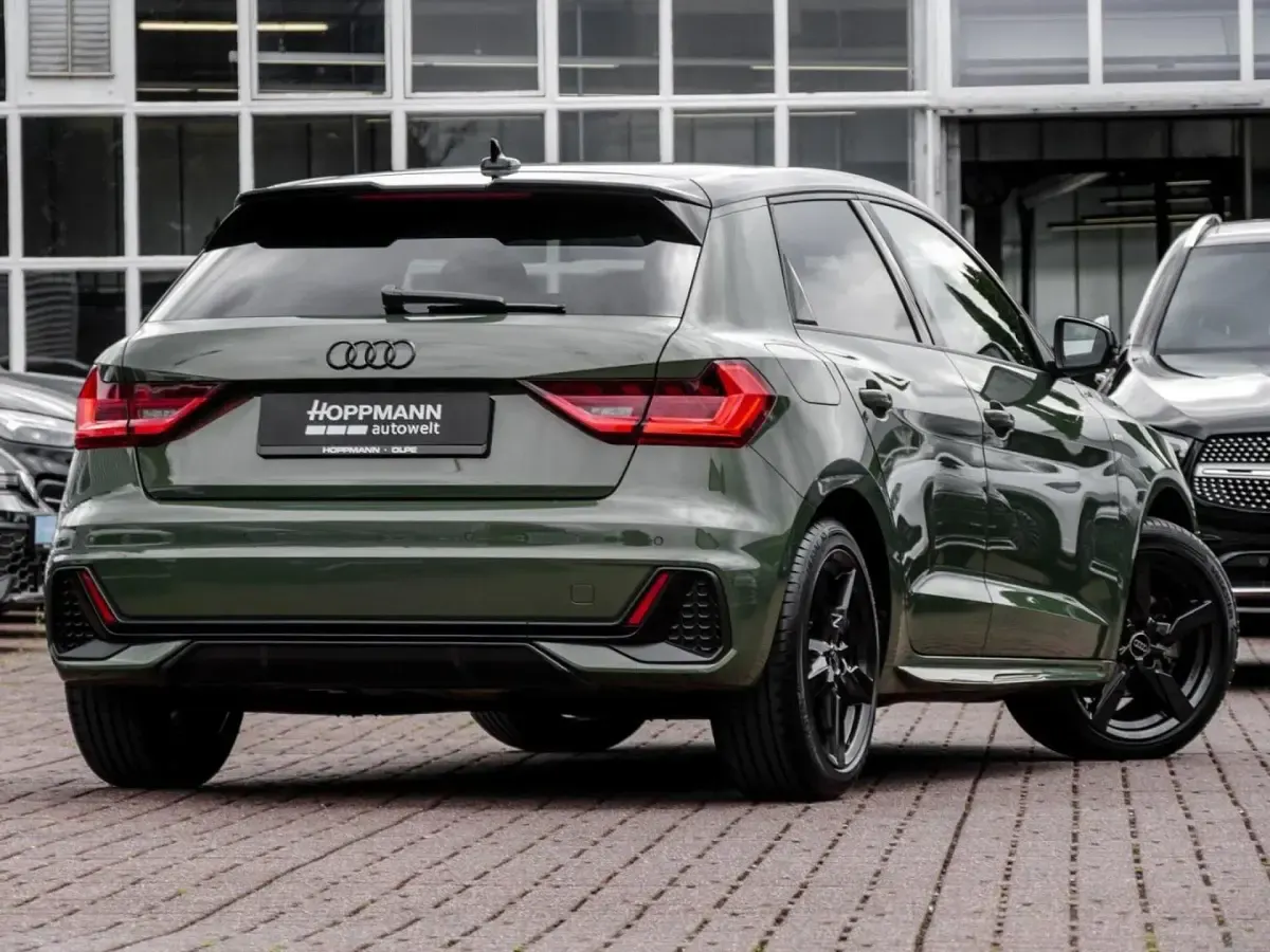 Gebraucht Audi A1 Sportback S-Line 150 PS (110 kW) 2025 Grün Kleinwagen
