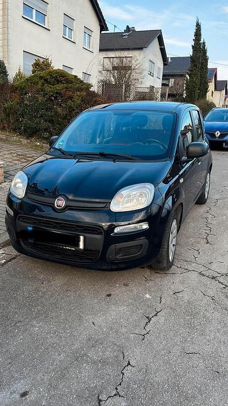 Schwarz Gebraucht 2015 Fiat Panda Lounge Kleinwagen | 5.250 € (Fairer Preis) - Bild 1/4
