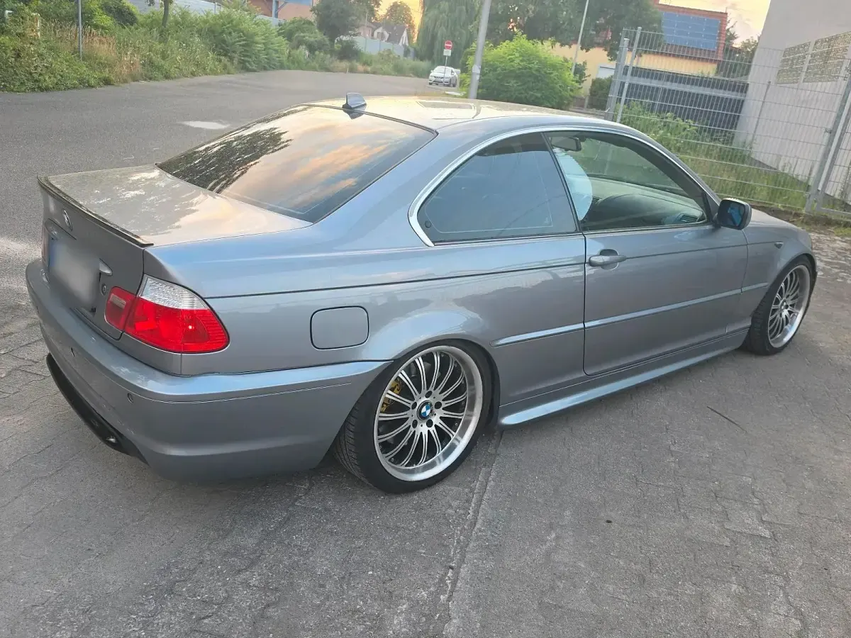 Gebraucht BMW 330 204 PS (150 kW) 2003 Grau Coupé