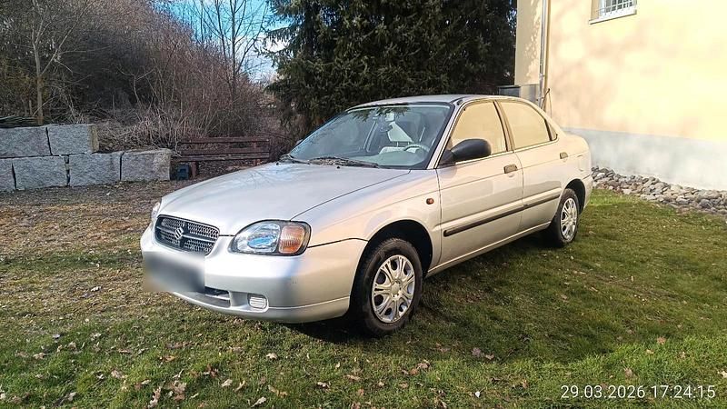 Gebraucht Suzuki Baleno 86 PS (63 kW) 1999 Silber Limousine