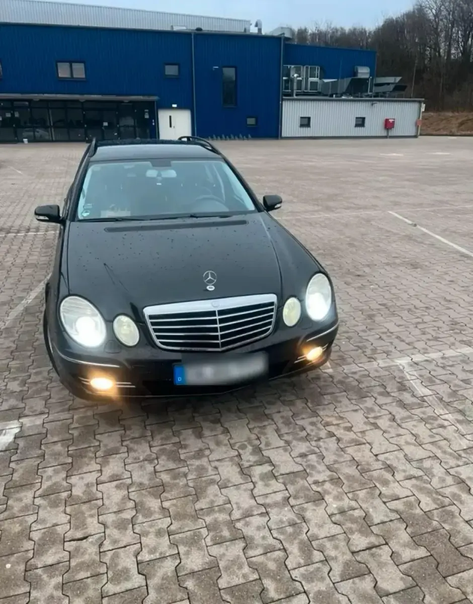 Gebraucht Mercedes E280 Avantgarde 190 PS (139 kW) 2006 Kombi