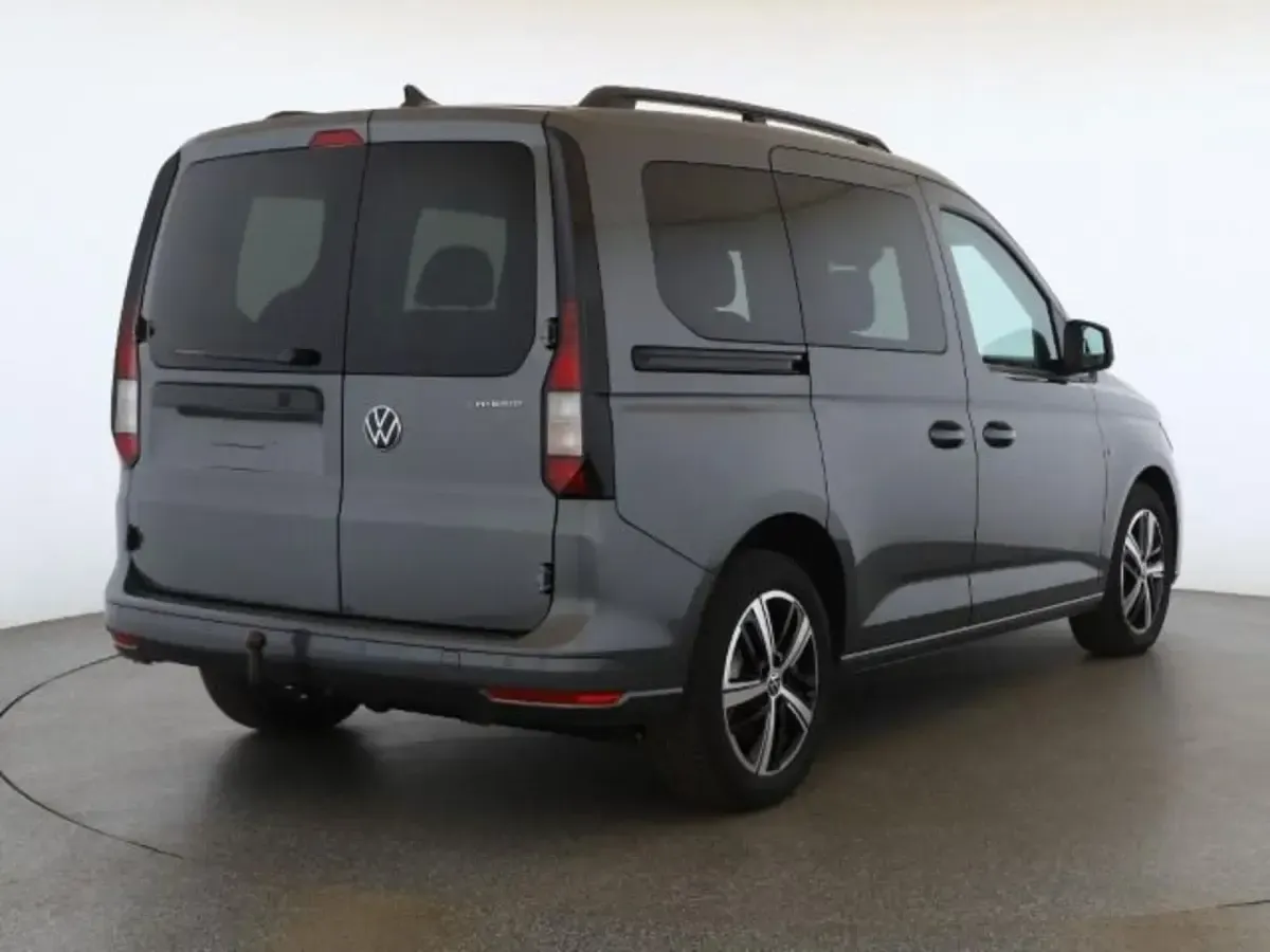 Gebraucht VW Caddy Life 150 PS (110 kW) 2025 Silber Van / Kleinbus