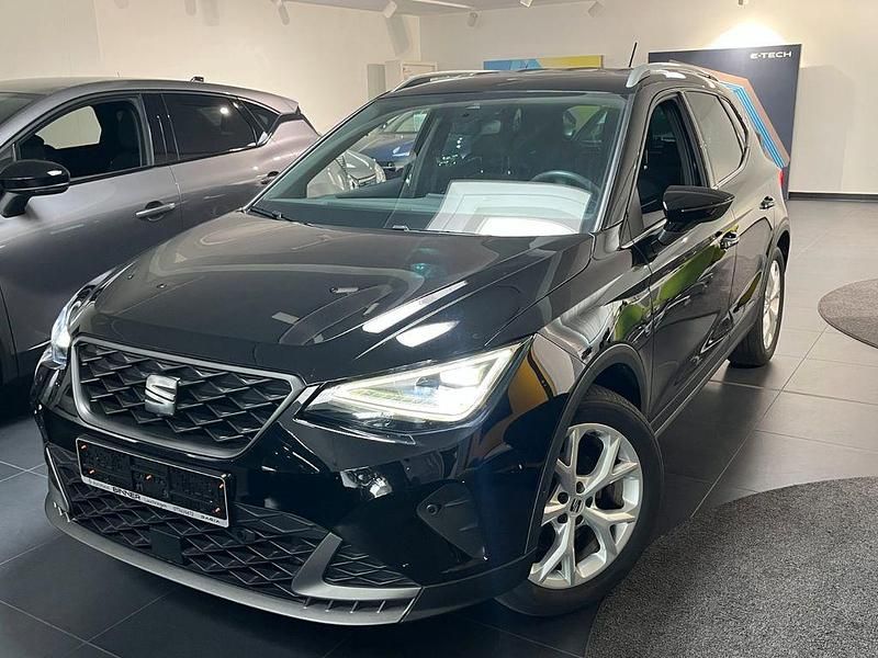 Schwarz Gebraucht 2023 Seat Arona FR SUV | 19.990 € (Fairer Preis) - Bild 1/4