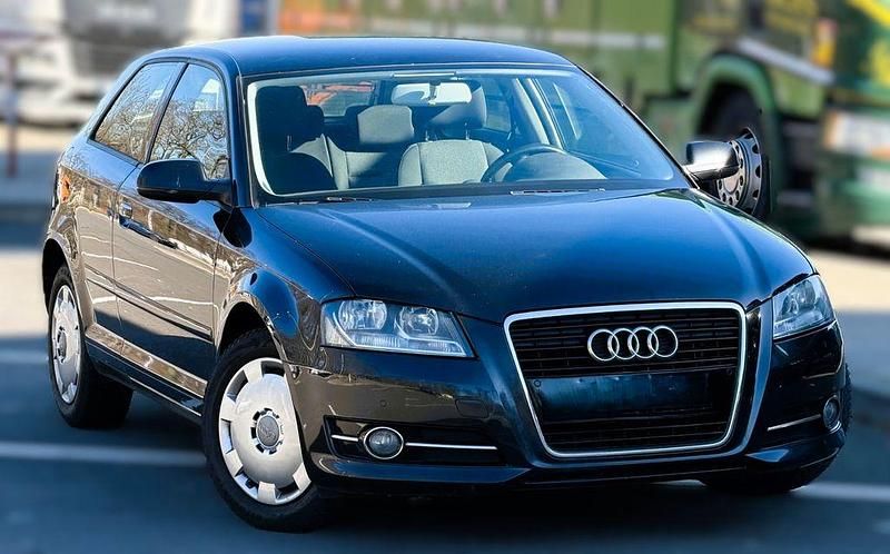 Gebraucht Audi A3 Attraction 105 PS (77 kW) 2010 Schwarz Kleinwagen