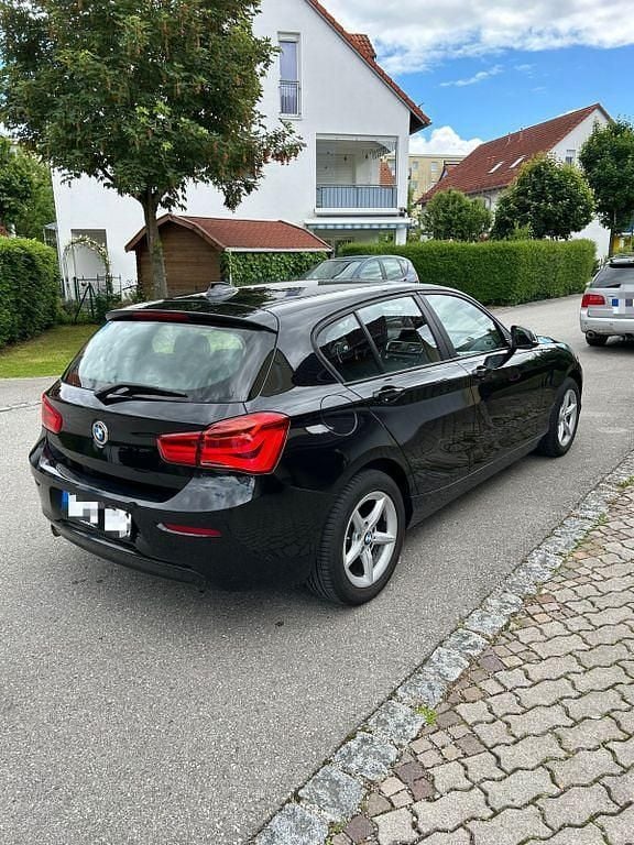 Gebraucht BMW 116 Advantage 116 PS (85 kW) 2015 Schwarz Kleinwagen