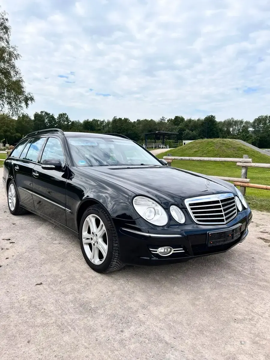Gebraucht Mercedes E280 231 PS (169 kW) 2007 Schwarz Kombi