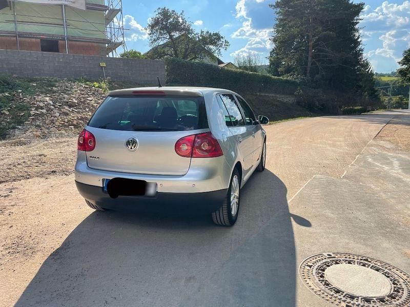 Gebraucht VW Golf V 80 PS (58 kW) 2007 Silber Limousine