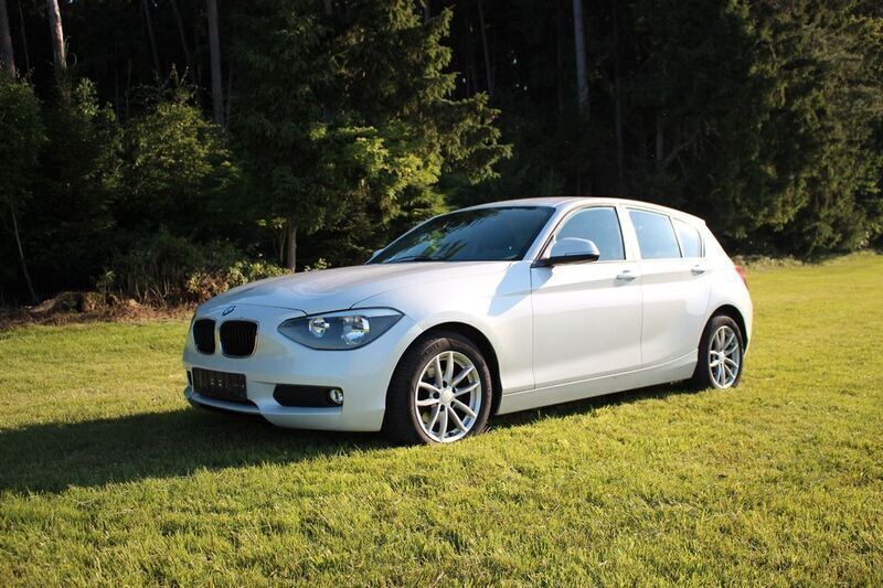 Weiß Gebraucht 2012 BMW 114 Kleinwagen | 6.950 € (Fairer Preis) - Bild 1/4