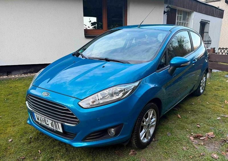 Gebraucht Ford Fiesta SYNC Edition 82 PS (60 kW) 2016 Blau Kleinwagen