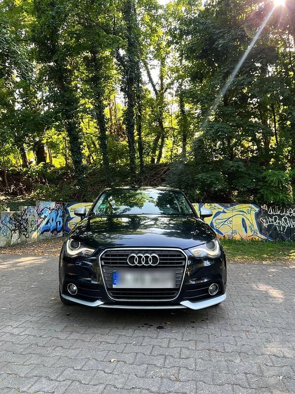 Schwarz Gebraucht 2012 Audi A1 Kleinwagen | 5.000 € (Guter Preis) - Bild 1/4