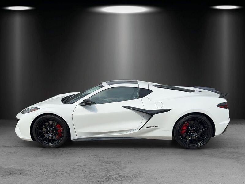 Gebraucht Corvette Z06 680 PS (500 kW) 2024 Arctic white Coupé