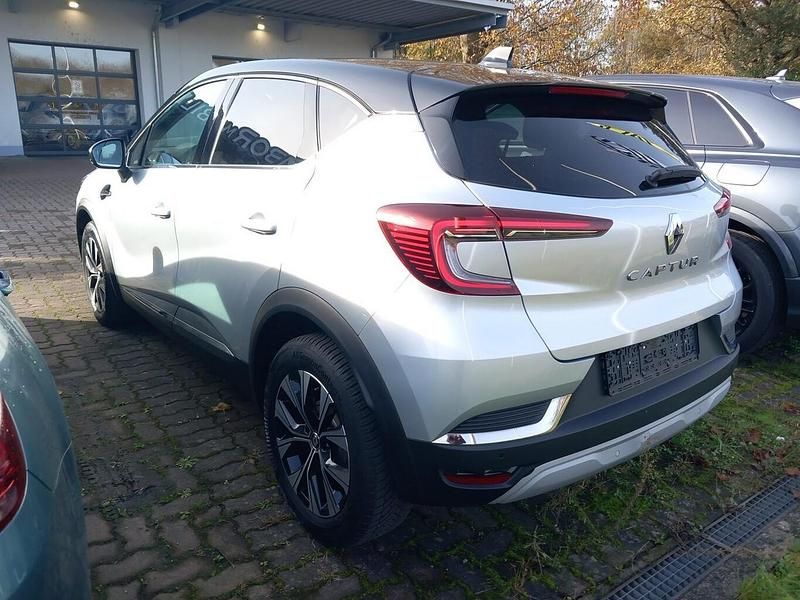 Gebraucht Renault Captur Techno 140 PS (102 kW) 2022 Highland grau metallic / dach: s SUV
