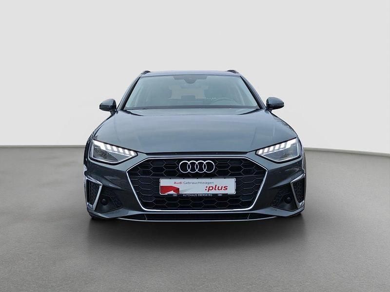 Gebraucht Audi A4 Business 204 PS (150 kW) 2022 Grau Kombi