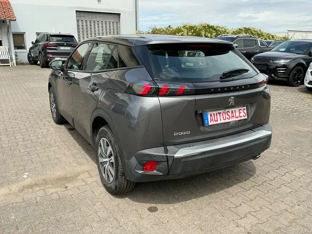 Gebraucht Peugeot 2008 Active 110 PS (80 kW) 2021 Grau SUV