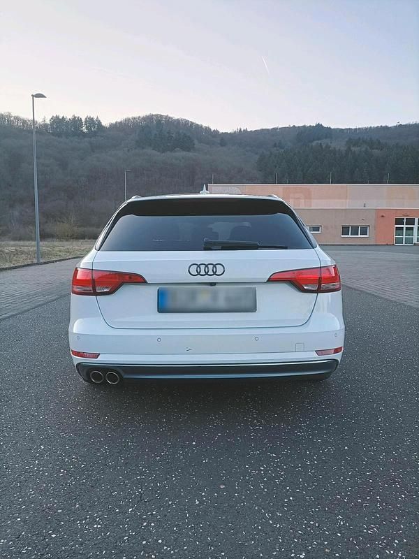 Gebraucht Audi A4 S-Line 190 PS (139 kW) 2016 Weiß Kombi