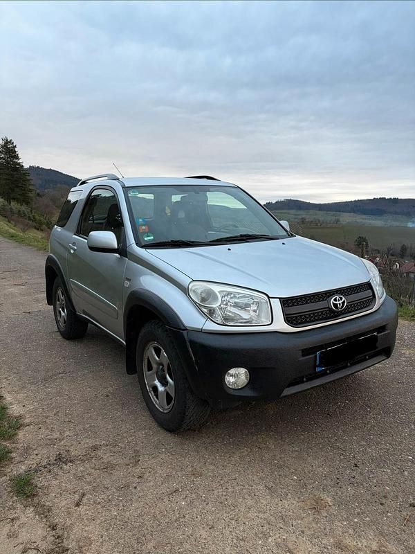 Gebraucht Toyota RAV4 150 PS (110 kW) 2005 Silber SUV