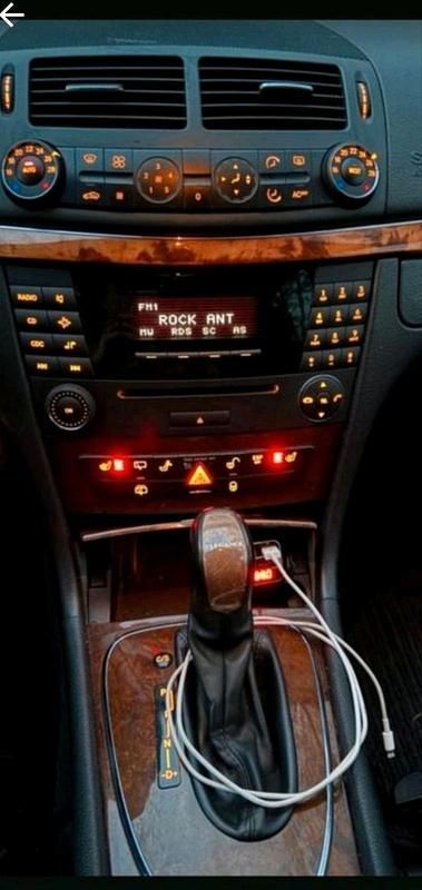 Gebraucht Mercedes E220 150 PS (110 kW) 2005 Schwarz Kombi