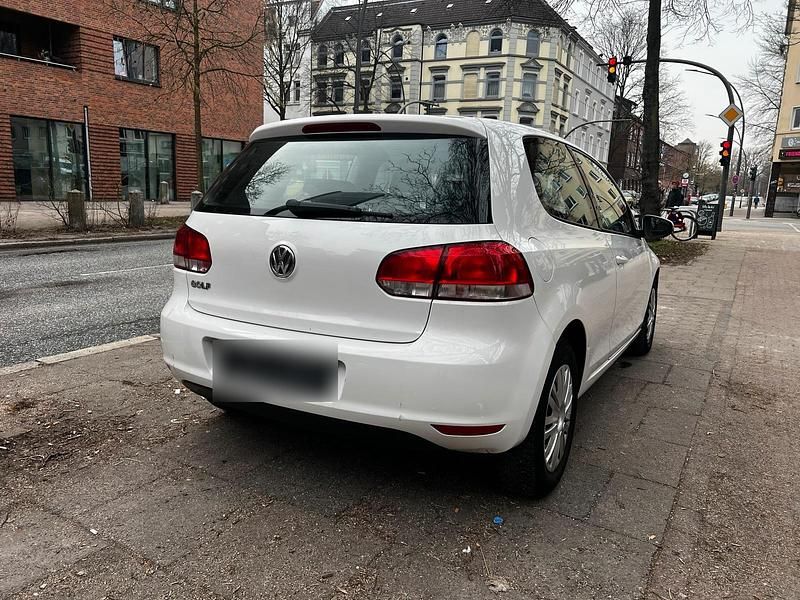 Gebraucht VW Golf VI 80 PS (58 kW) 2009 Weiß Kleinwagen
